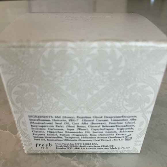 Fresh Creme Ancienne Ultimate Nourishing Honey Mask - Picture 3 of 6